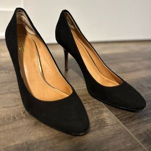 Coach black suede pumps size 10